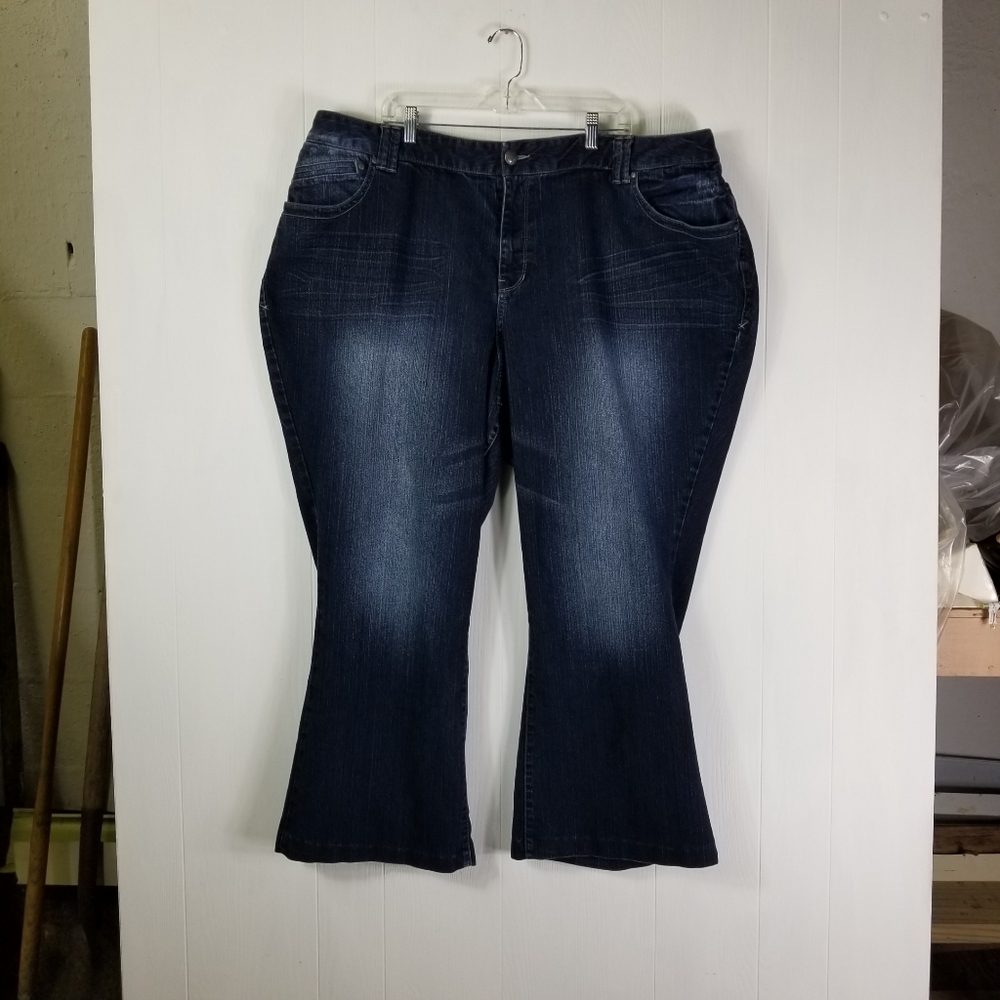 Lane Bryant lightly flared jeans sz 26 plus